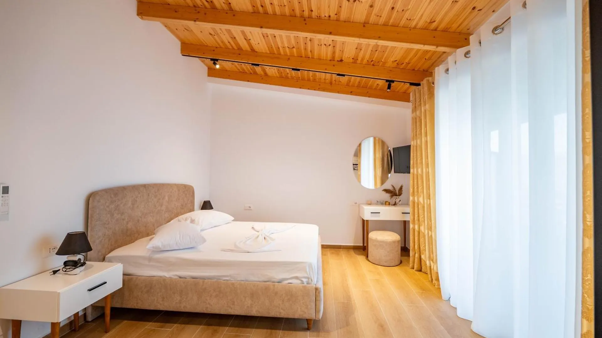 Afriol Rooms Sarande 0*,