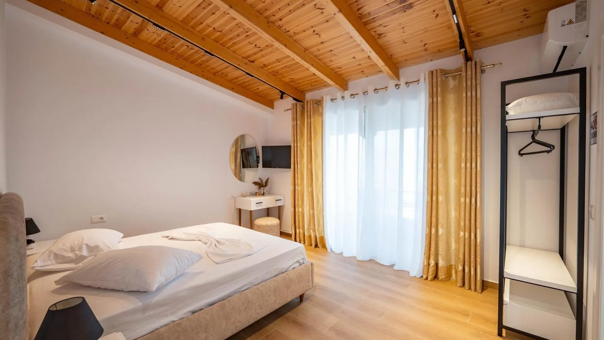 Afriol Rooms Sarande 0*,