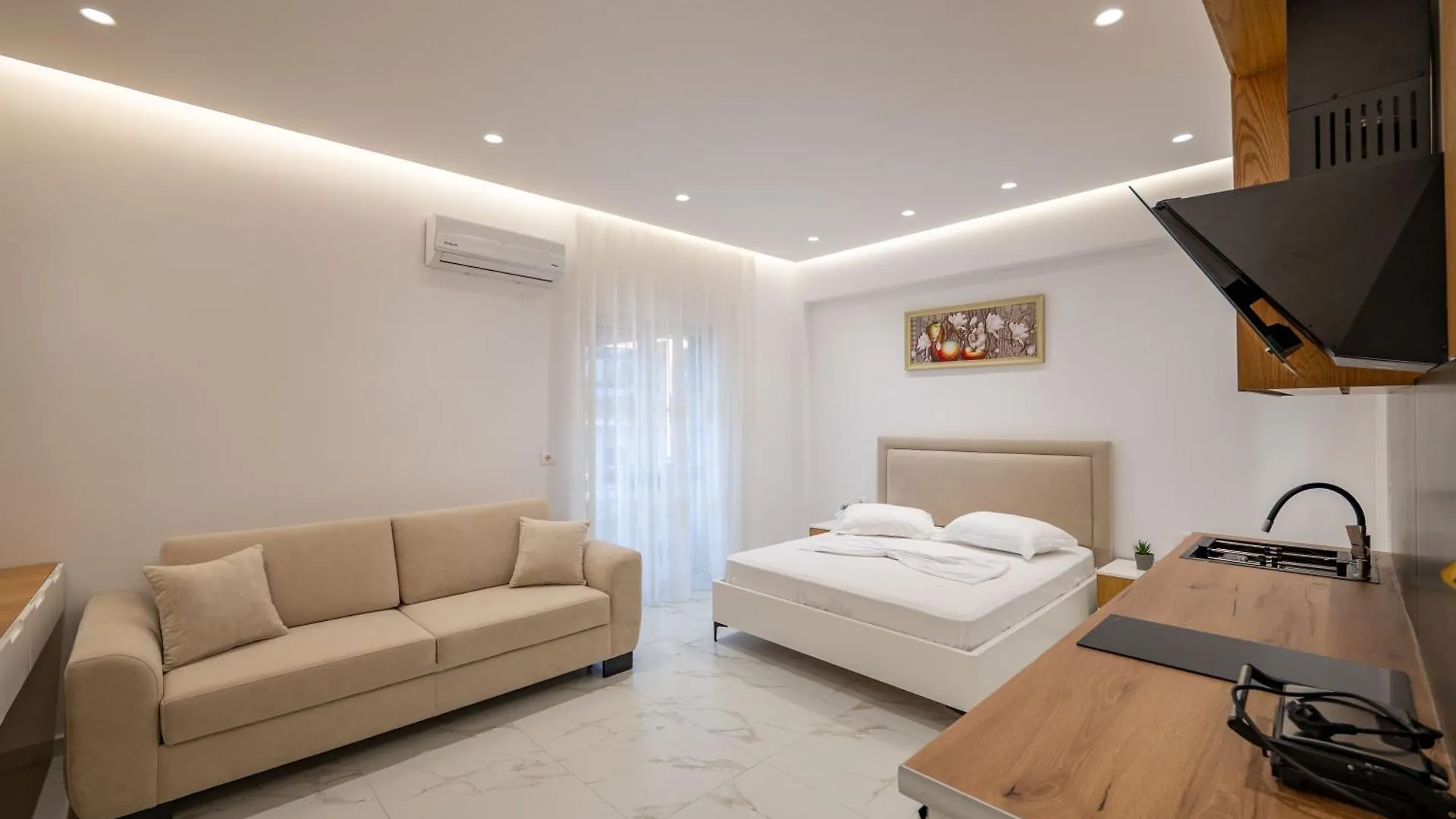 Afriol Rooms Саранда Апартаменты
