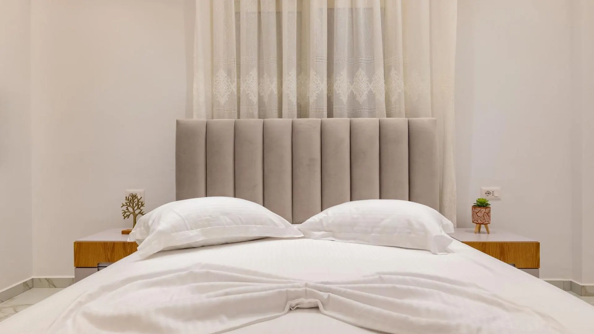 Afriol Rooms Sarande Albania